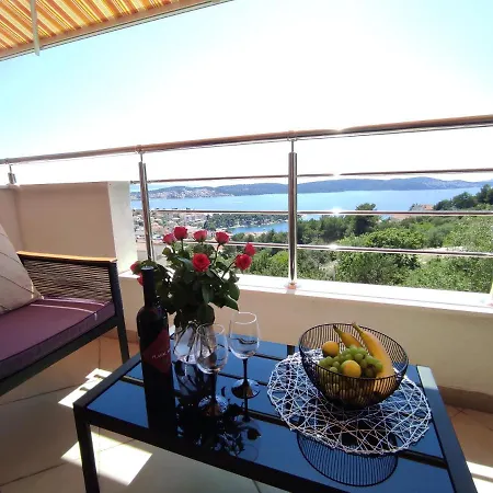 Apartment Zunabovic Trogir Exterior photo