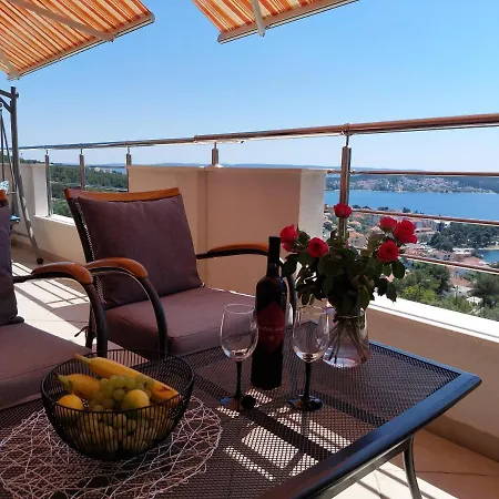Apartment Zunabovic Trogir Exterior photo